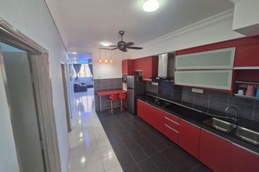 Residensi Bistaria, Ukay Bistari