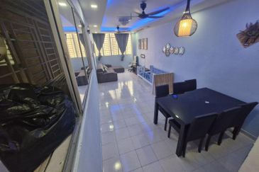 Residensi Bistaria, Ukay Bistari