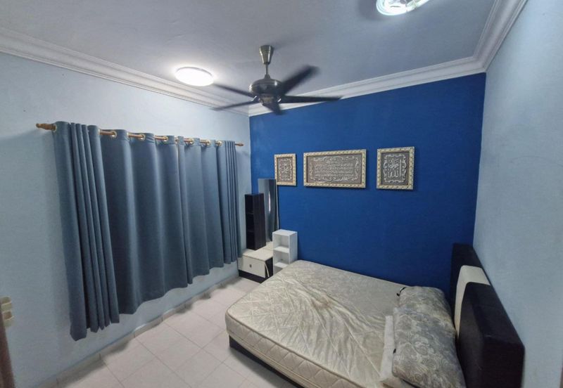 Residensi Bistaria, Ukay Bistari