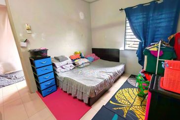 Residensi Bistaria, Ukay Bistari