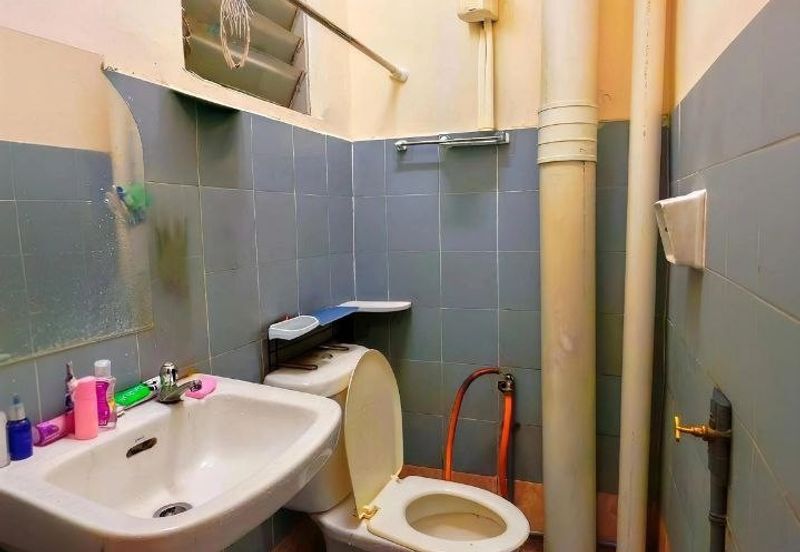 Residensi Bistaria, Ukay Bistari