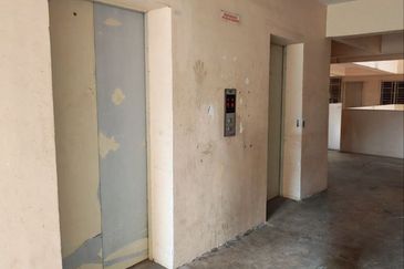 Residensi Bistaria, Ukay Bistari