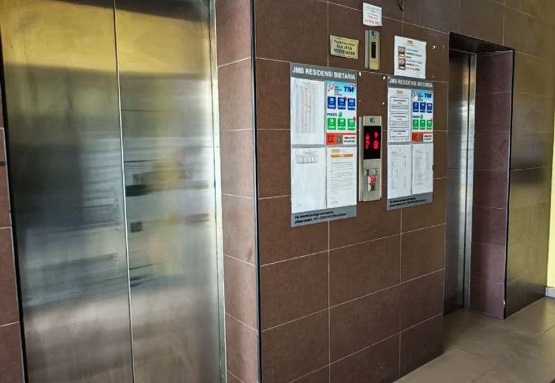 Residensi Bistaria, Ukay Bistari