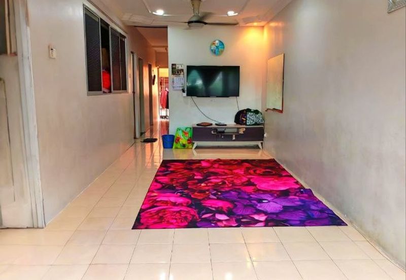 Residensi Bistaria, Ukay Bistari