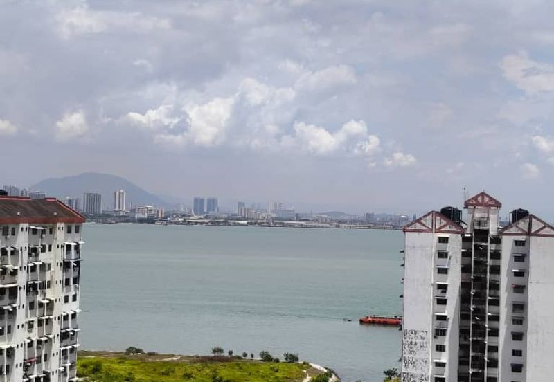 Gat Lebuh Noordin Flat