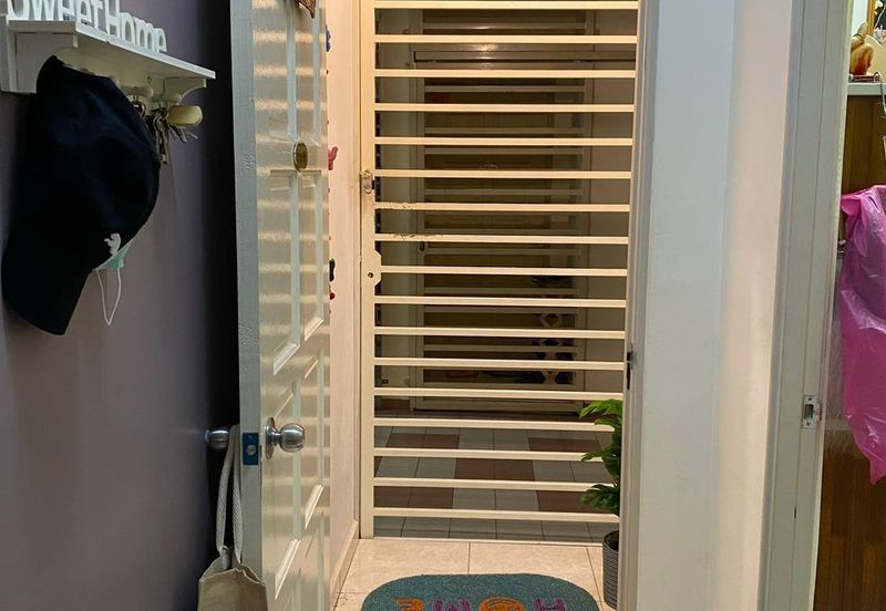 Taman Sinar Pelangi (Lavender Park)