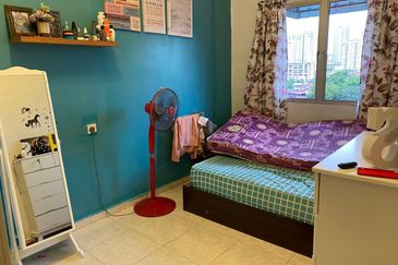 Taman Sinar Pelangi (Lavender Park)