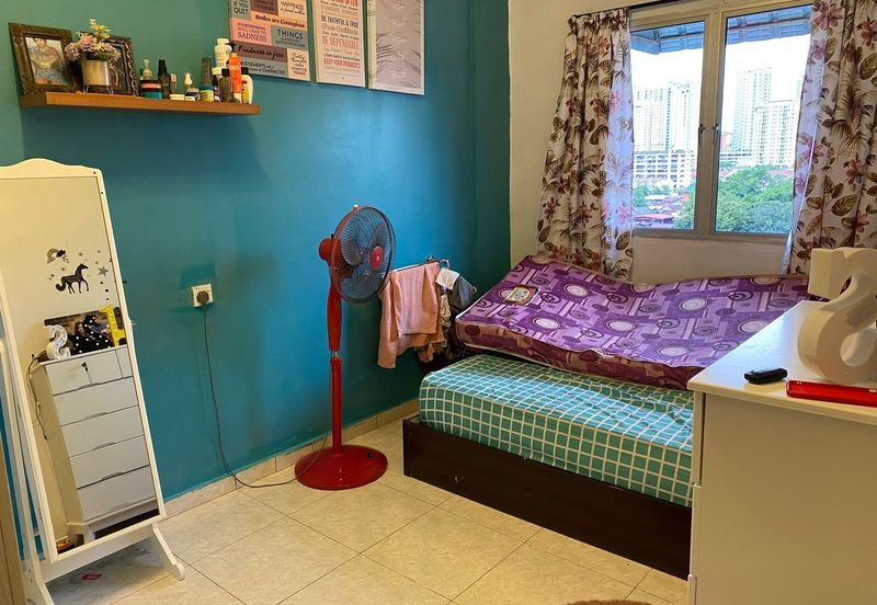 Taman Sinar Pelangi (Lavender Park)