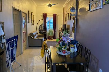 Taman Sinar Pelangi (Lavender Park)