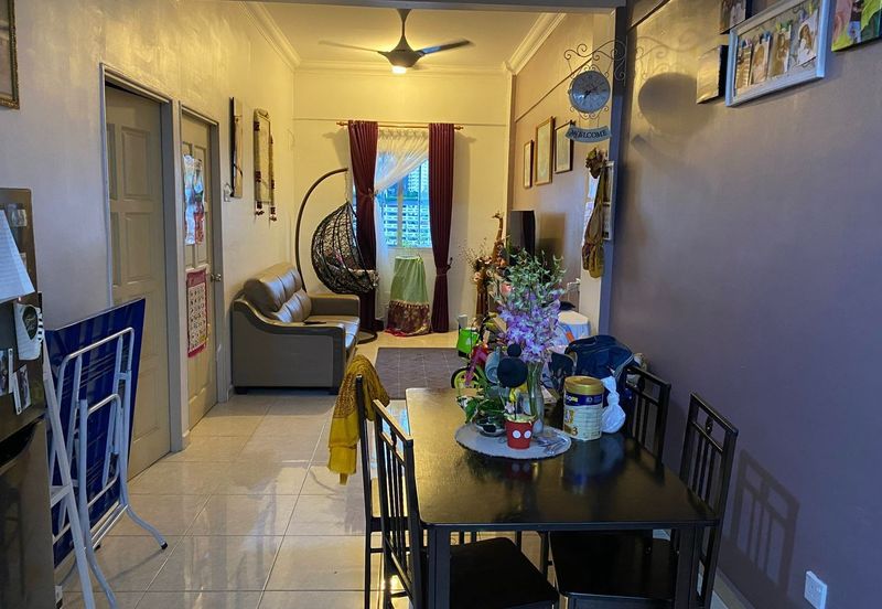 Taman Sinar Pelangi (Lavender Park)