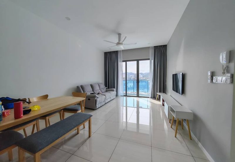 Queens Residences @ Queens Waterfront