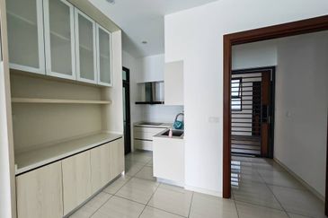 Queens Residences @ Queens Waterfront