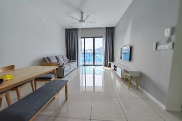 Queens Residences @ Queens Waterfront