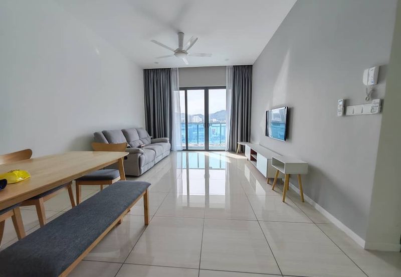 Queens Residences @ Queens Waterfront