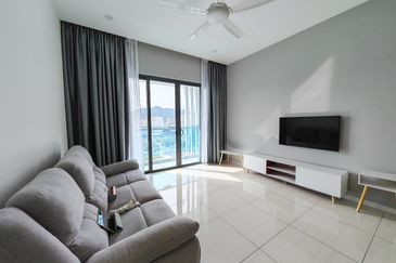 Queens Residences @ Queens Waterfront