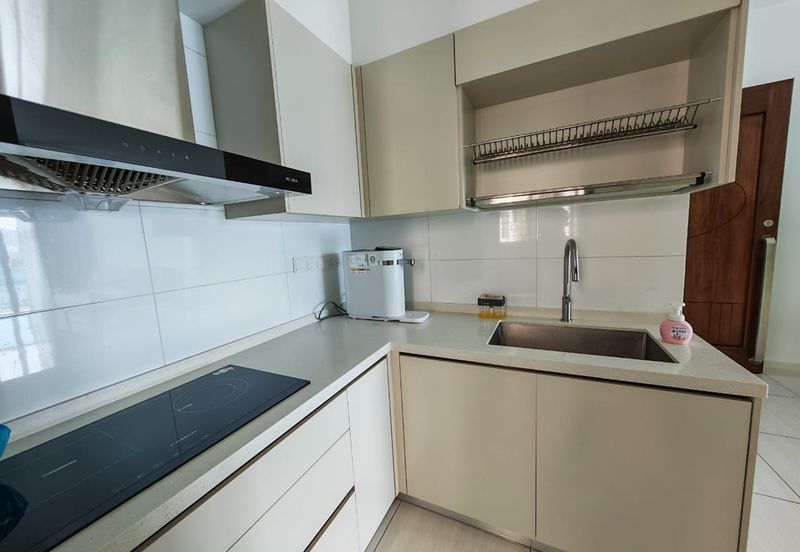 Queens Residences @ Queens Waterfront