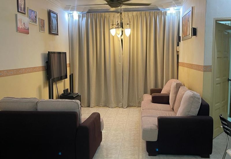 Flat Taman Seri Janggus