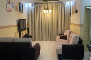 Flat Taman Seri Janggus