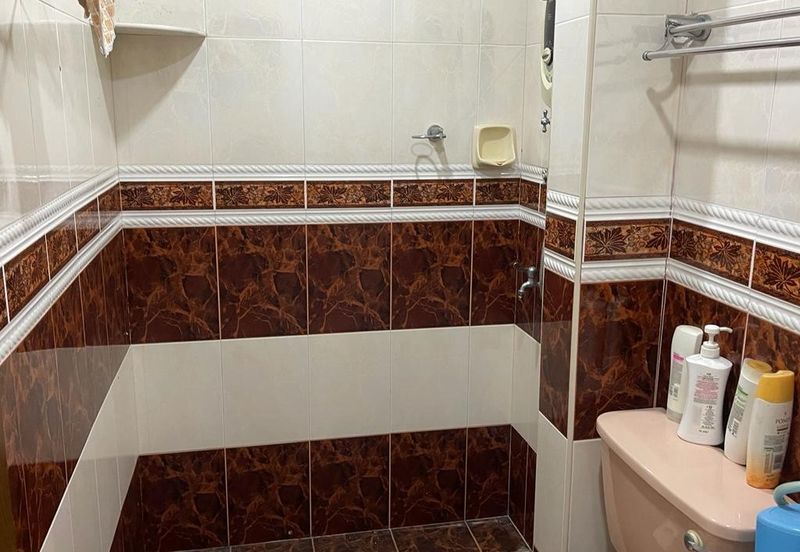 Flat Taman Seri Janggus