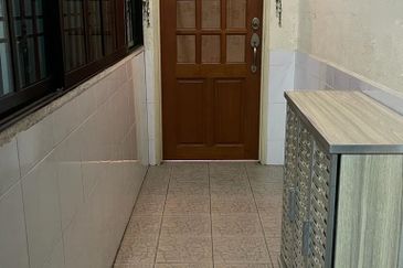 Flat Taman Seri Janggus