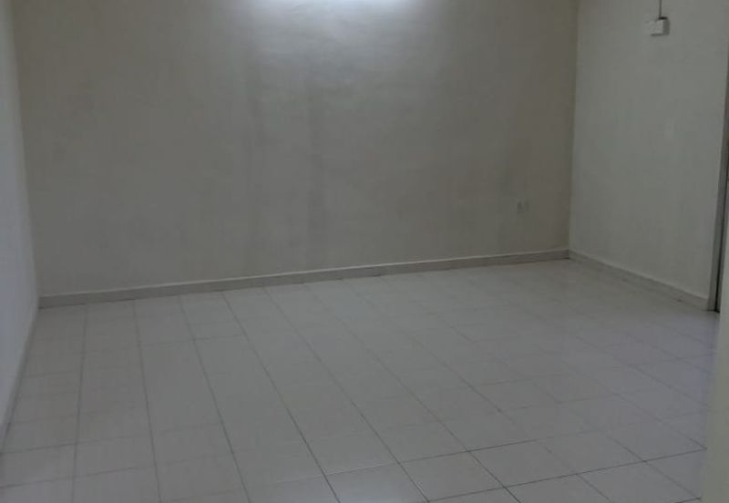 TAMAN LEMBAH IMPIANA