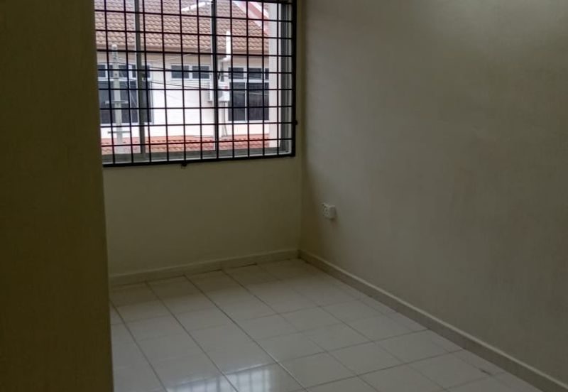 TAMAN LEMBAH IMPIANA