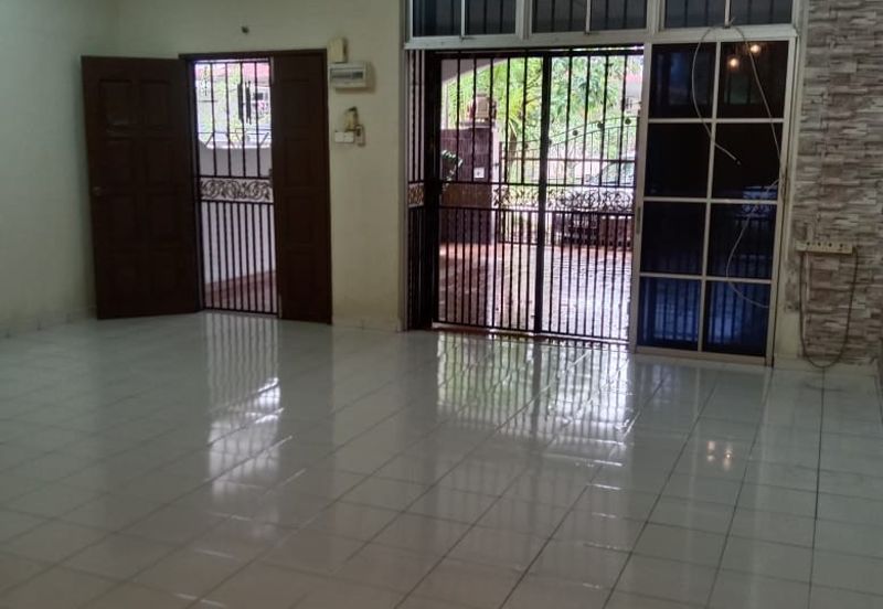 TAMAN LEMBAH IMPIANA