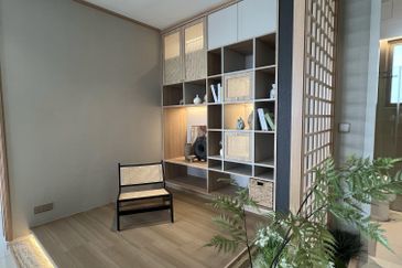 Par 3 Condo & Condo Villa