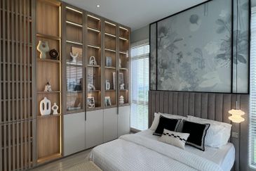 Par 3 Condo & Condo Villa