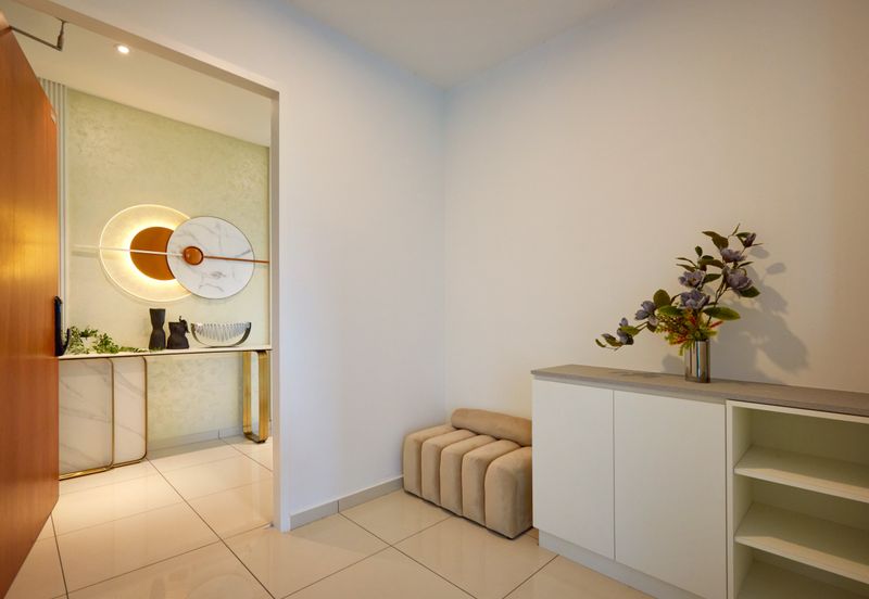 Par 3 Condo & Condo Villa