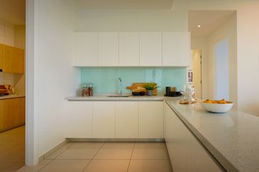 Par 3 Condo & Condo Villa