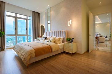 Par 3 Condo & Condo Villa