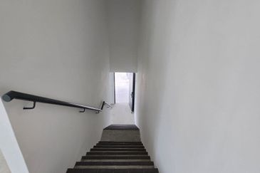 Jalan Perjiranan 11/1