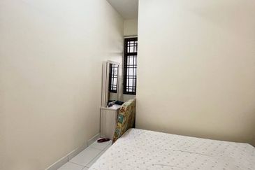 Jalan Perjiranan 11/1