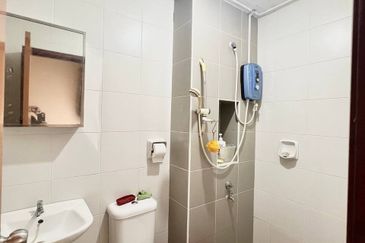 Jalan Perjiranan 11/1