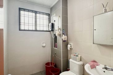 Jalan Perjiranan 11/1