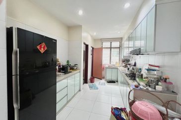 Jalan Perjiranan 11/1