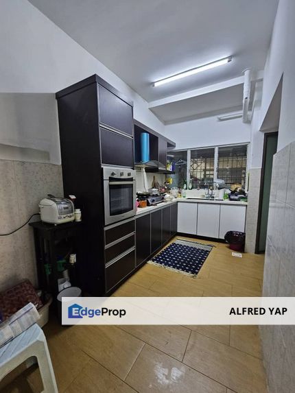 Kelana Mahkota Condo 3+1 Rooms 2 Bathrooms 1 Carpark 1352 Sq Ft , Selangor, Kelana Jaya