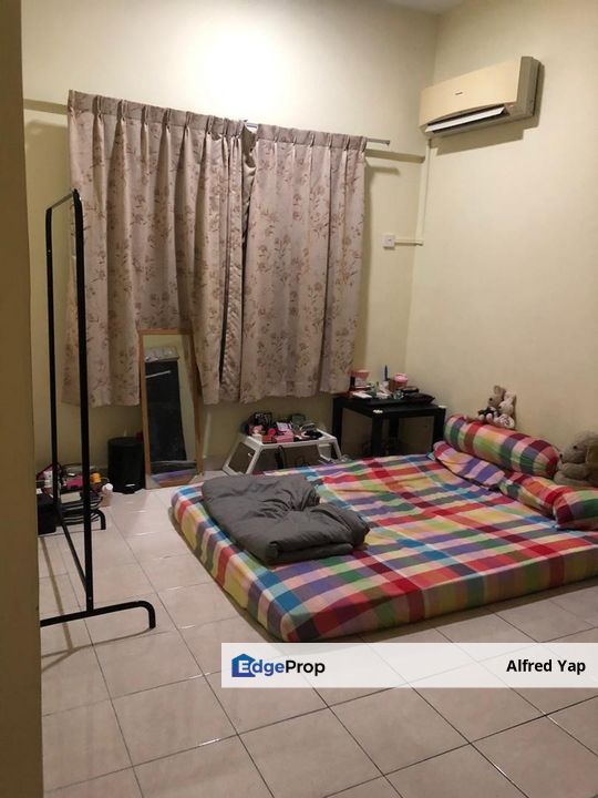 Kelana Mahkota Condo 3+1 Rooms 2 Bathrooms 1 Carpark 1352 Sq Ft , Selangor, Kelana Jaya