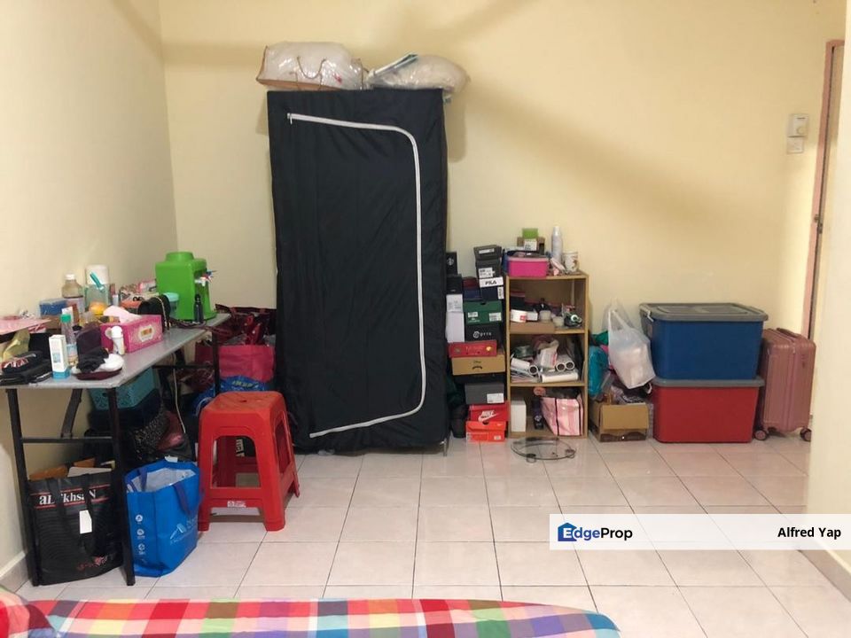 Kelana Mahkota Condo 3+1 Rooms 2 Bathrooms 1 Carpark 1352 Sq Ft , Selangor, Kelana Jaya