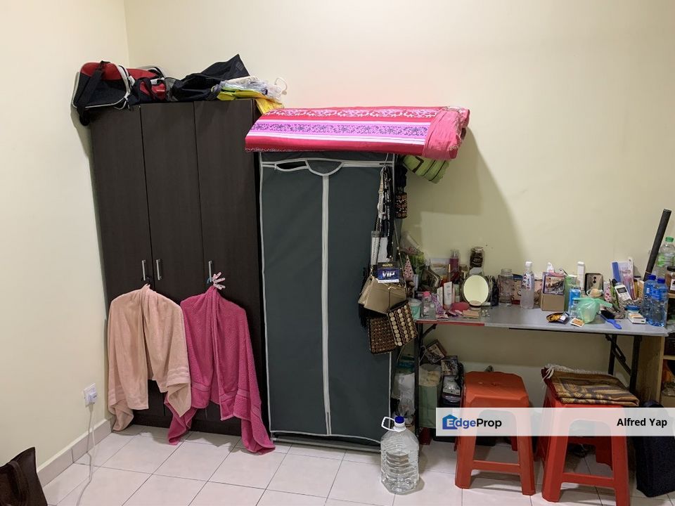 Kelana Mahkota Condo 3+1 Rooms 2 Bathrooms 1 Carpark 1352 Sq Ft , Selangor, Kelana Jaya