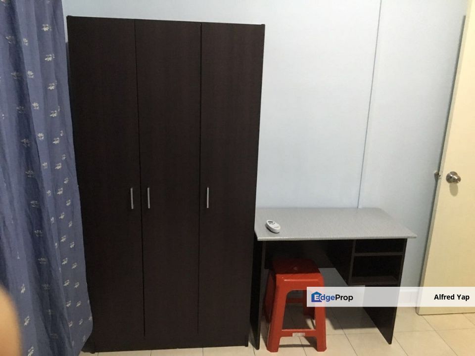 Kelana Mahkota Condo 3+1 Rooms 2 Bathrooms 1 Carpark 1352 Sq Ft , Selangor, Kelana Jaya