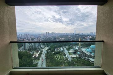 Residensi Solaris Parq