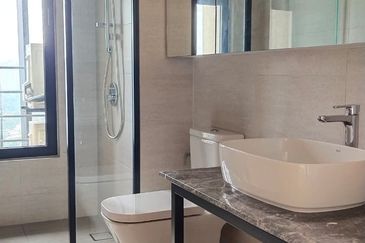 Residensi Solaris Parq