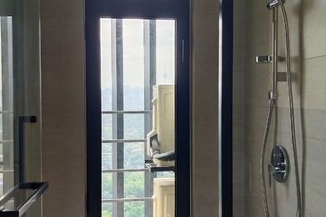 Residensi Solaris Parq