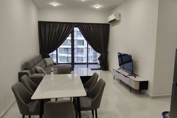 Baypoint @ Country Garden Danga Bay