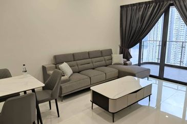 Baypoint @ Country Garden Danga Bay