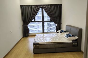 Baypoint @ Country Garden Danga Bay