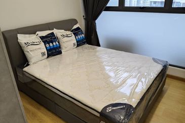 Baypoint @ Country Garden Danga Bay