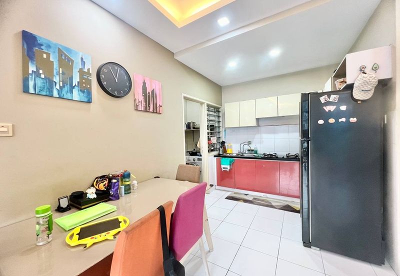 Seri Austin Luxury Apartment